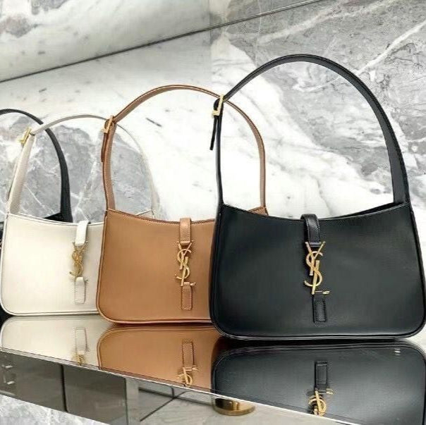 Le 5 à 7 Saint Laurent